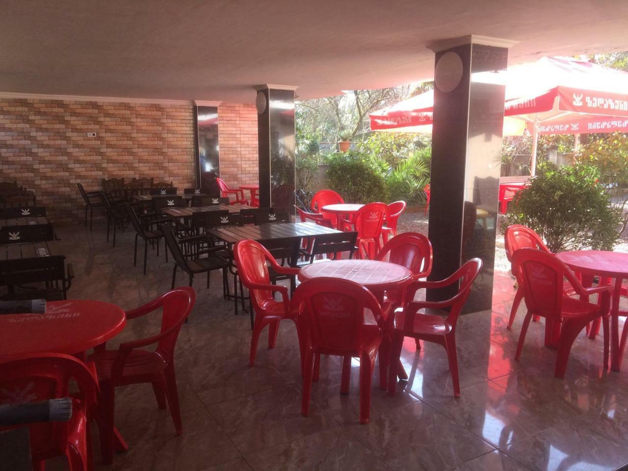 Hotel Twins Kobuleti Esterno foto