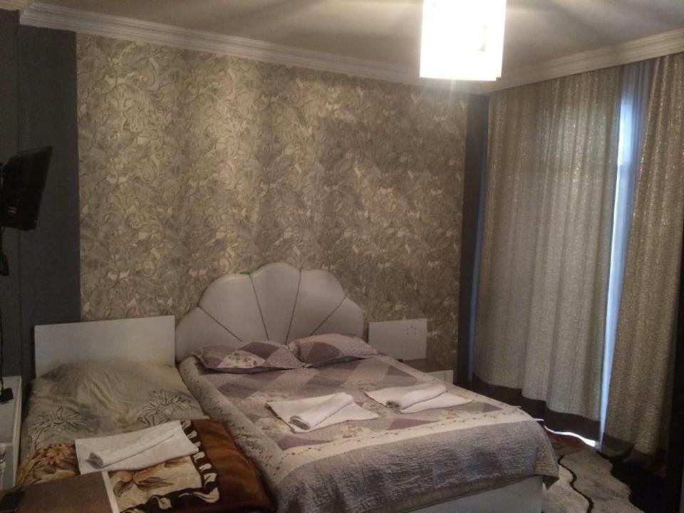 Hotel Twins Kobuleti Esterno foto