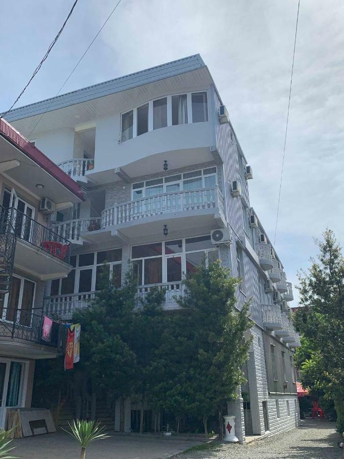 Hotel Twins Kobuleti Esterno foto