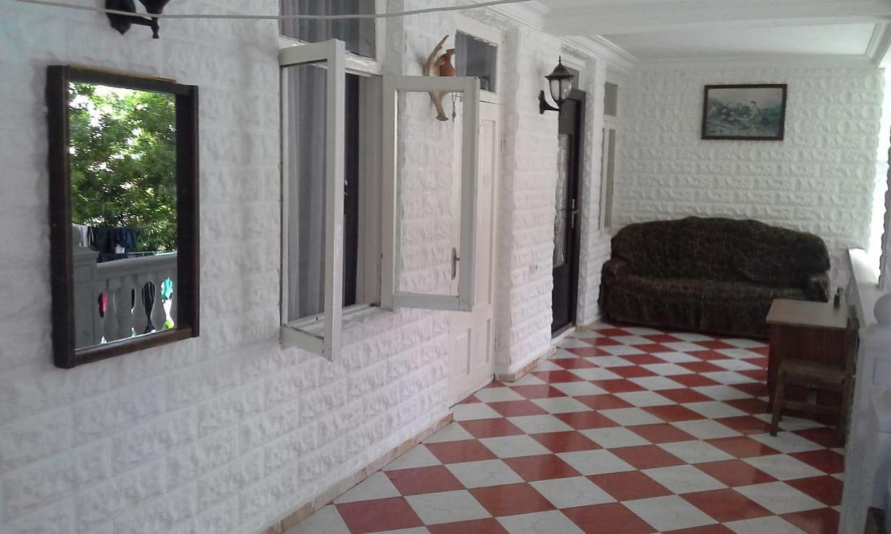 Hotel Twins Kobuleti Esterno foto